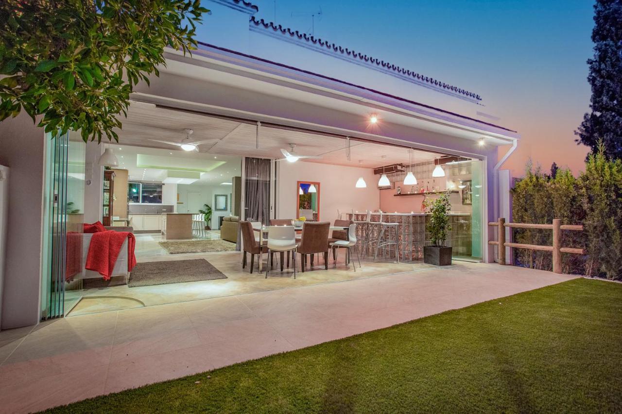 Casa Eucalyptus Family Home Estepona Luaran gambar